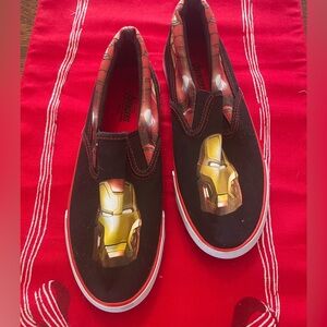 EUC Marvel Avengers Slip On Sneakers